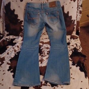 DOLLHOUSE JEANS, WOMENS SIZE 5.